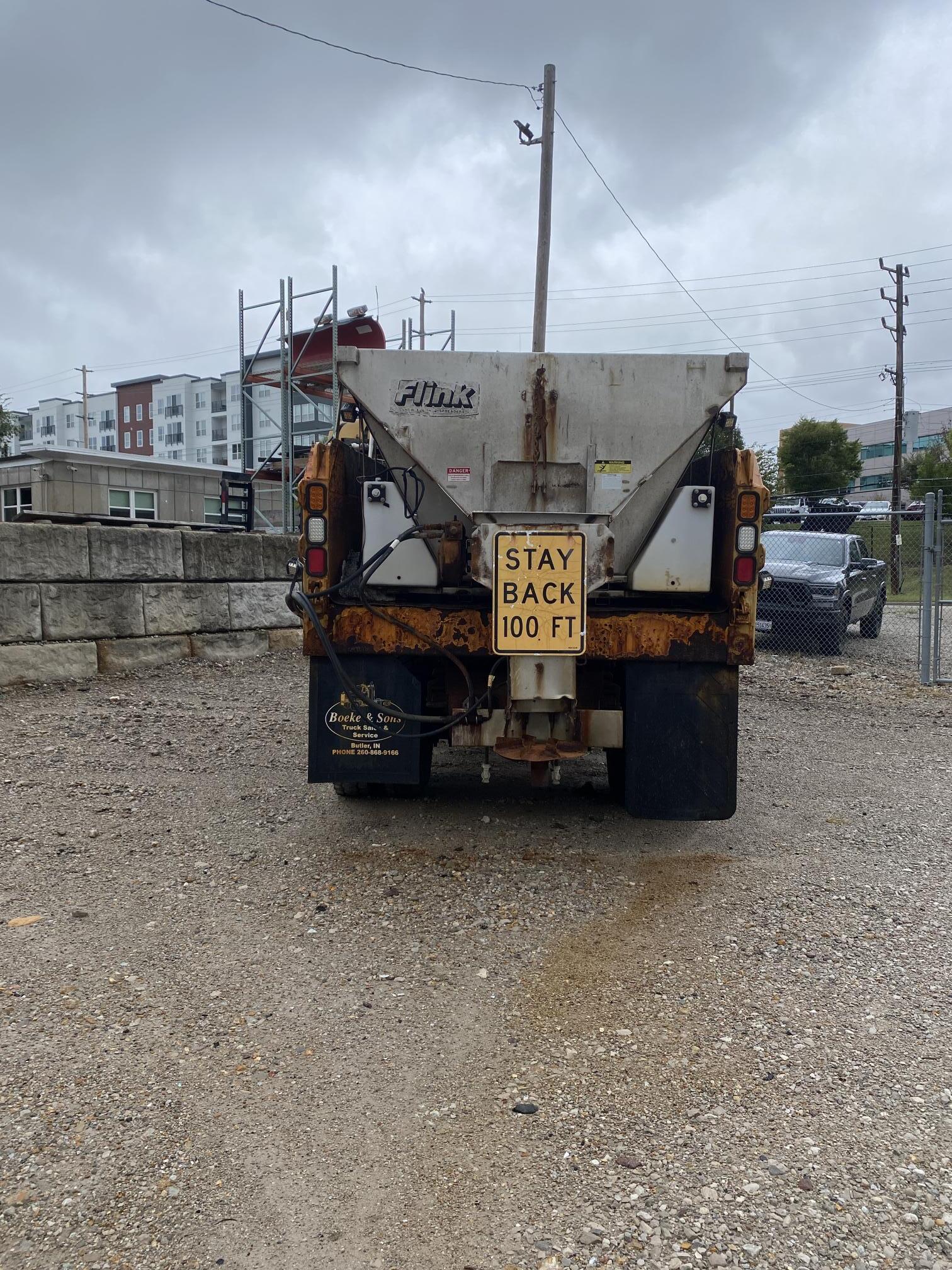 2000 INTERNATIONAL 4900 - Image 7